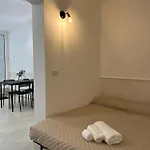 Palazzo Paterno Apartman Bari